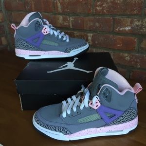 JORDAN Girls Spikize, Gray, Pink and Purple NIB